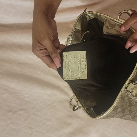 Coach purse - Picture 5 of 5